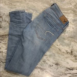 AE JEANS- size 4